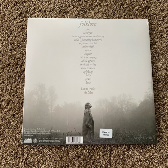 NEW Taylor Swift Folklore Vinyl - Picture 3 of 5